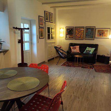 Le Melusine Apartment Vercelli Exterior photo
